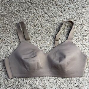 Lululemon bra size 36C